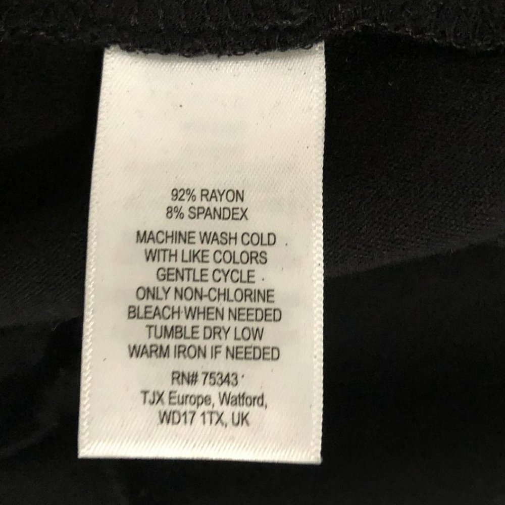 Donna Ricco - Picture 3 of 7